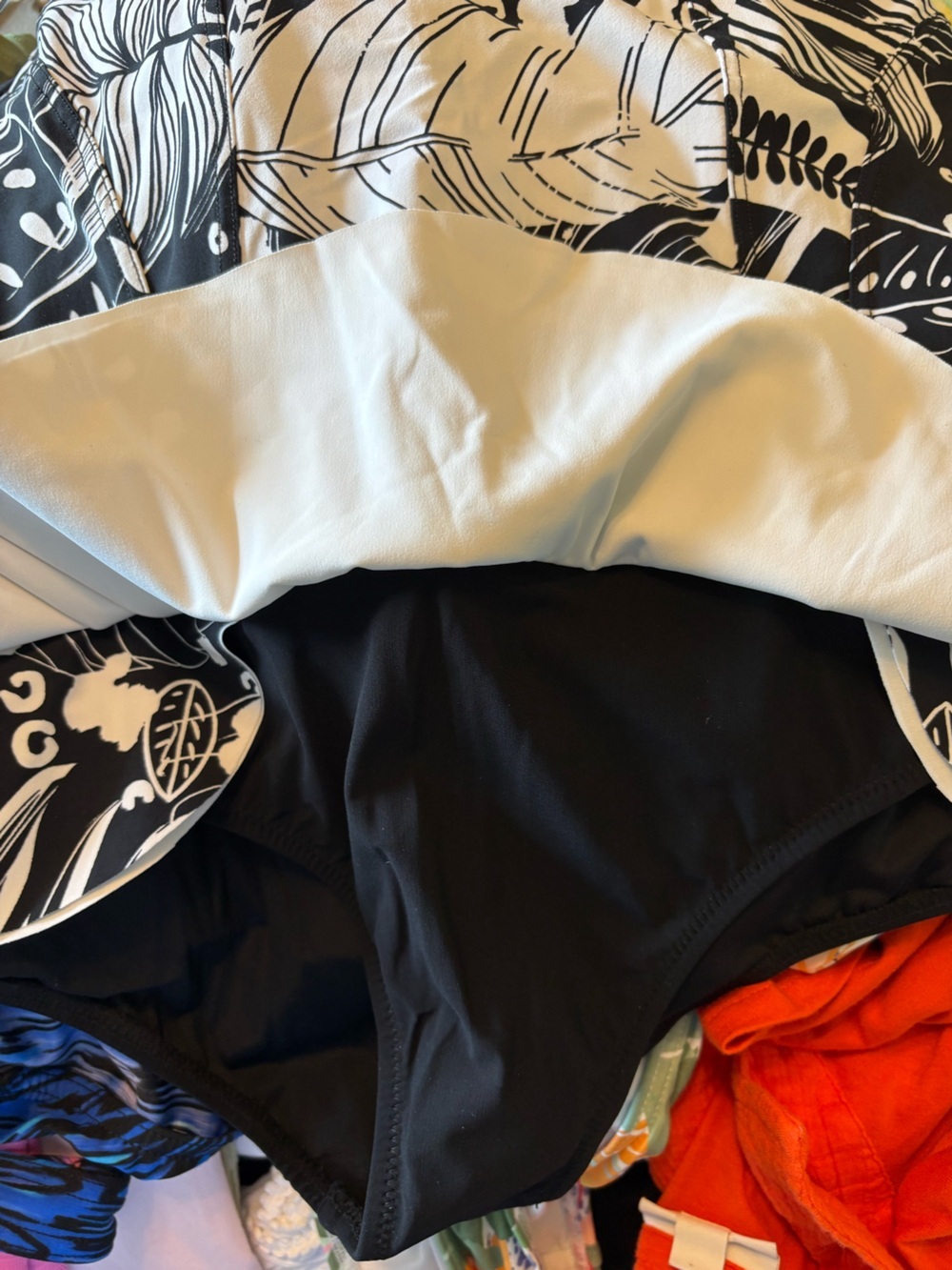 NWOT Profile By Gottex Black and White Tropical-Leaf One-Piece Swimsuit 16D - Picture 9 of 10
